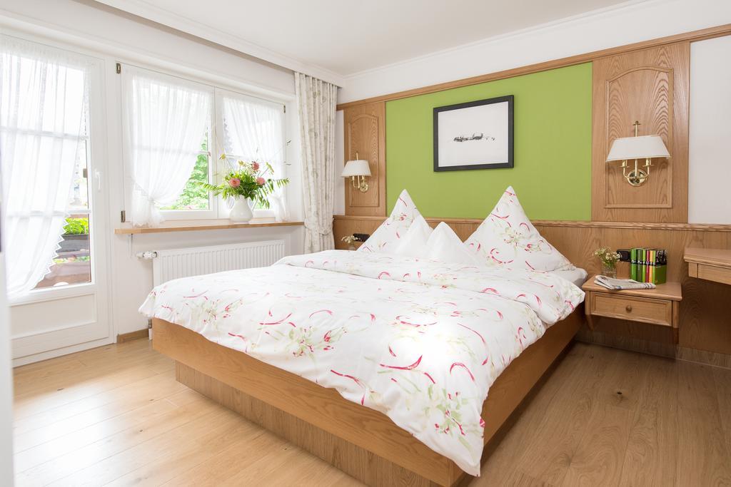 Ferienwohnung Ferienhaus Kessler Riezlern Zimmer foto